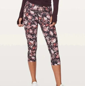 Lululemon Fast & Free Crop Nulux 19” 8 Peony Multi